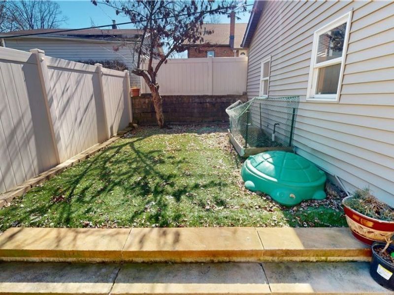 2001 Cypress Avenue, Cleveland, OH 44109 Photo 40