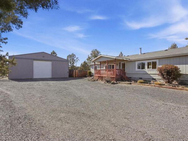 8710 NW Parkey Drive, Terrebonne, OR 97760