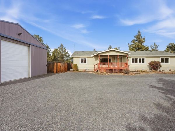 8710 NW Parkey Drive, Terrebonne, OR 97760