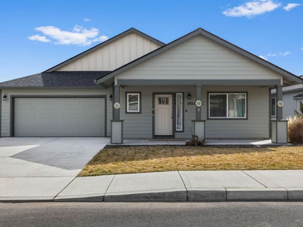 744 NE Brookstone Drive, Prineville, OR 97754