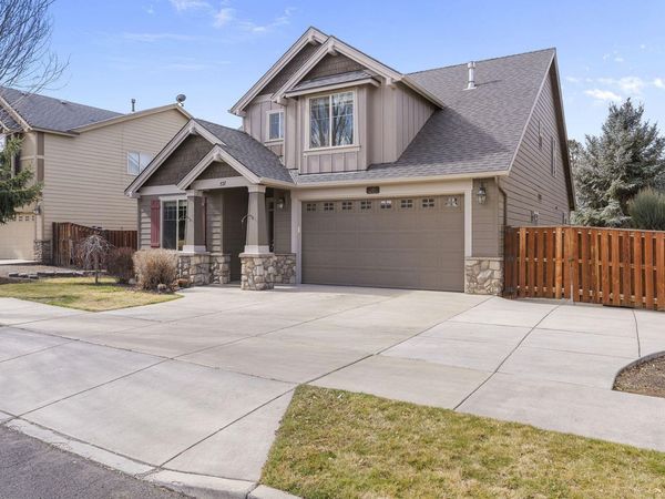 537 NW 28th Street, Redmond, OR 97756