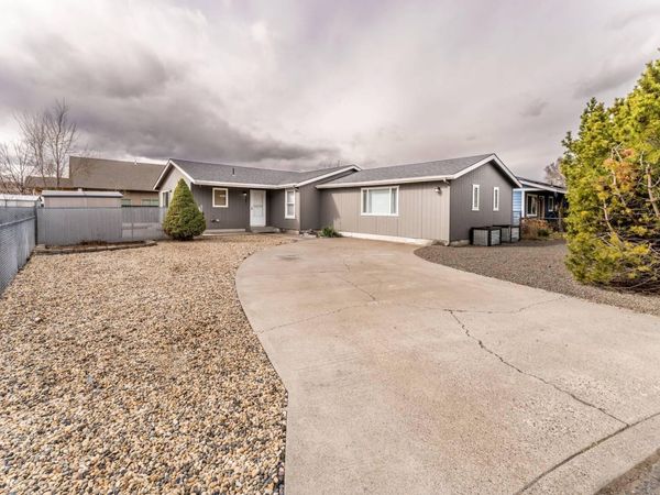 961 S Algonquian Court, Prineville, OR 97754