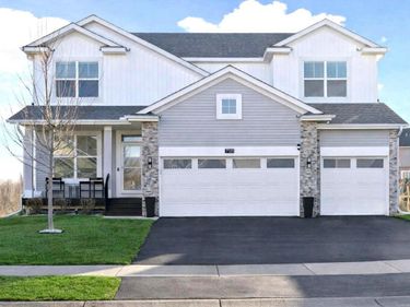 7121 208th Street N, Forest Lake, MN 55025