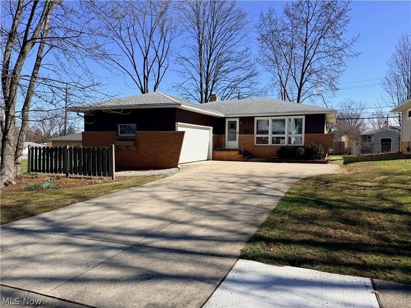 5817 Queens Highway, Parma Heights, OH 44130 Photo 1