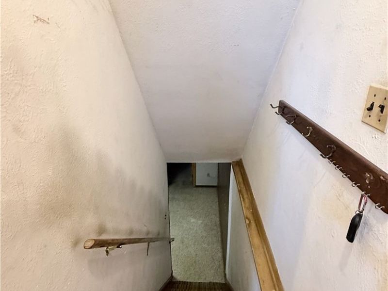 5817 Queens Highway, Parma Heights, OH 44130 Photo 20