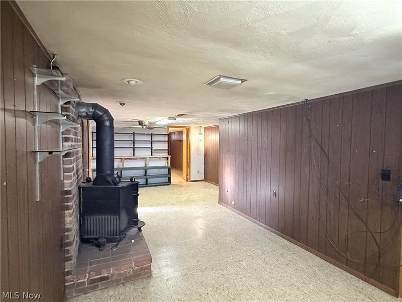 5817 Queens Highway, Parma Heights, OH 44130 Photo 22