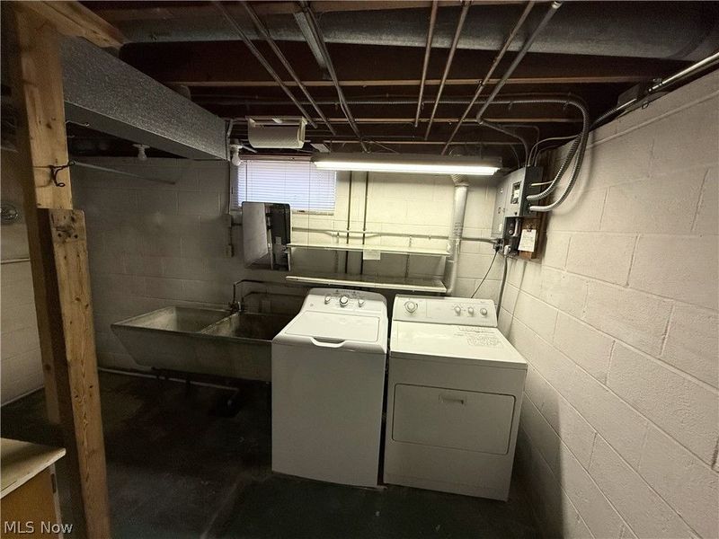 5817 Queens Highway, Parma Heights, OH 44130 Photo 28