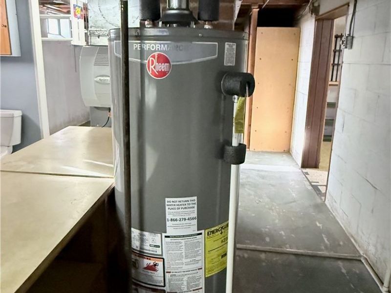 5817 Queens Highway, Parma Heights, OH 44130 Photo 29