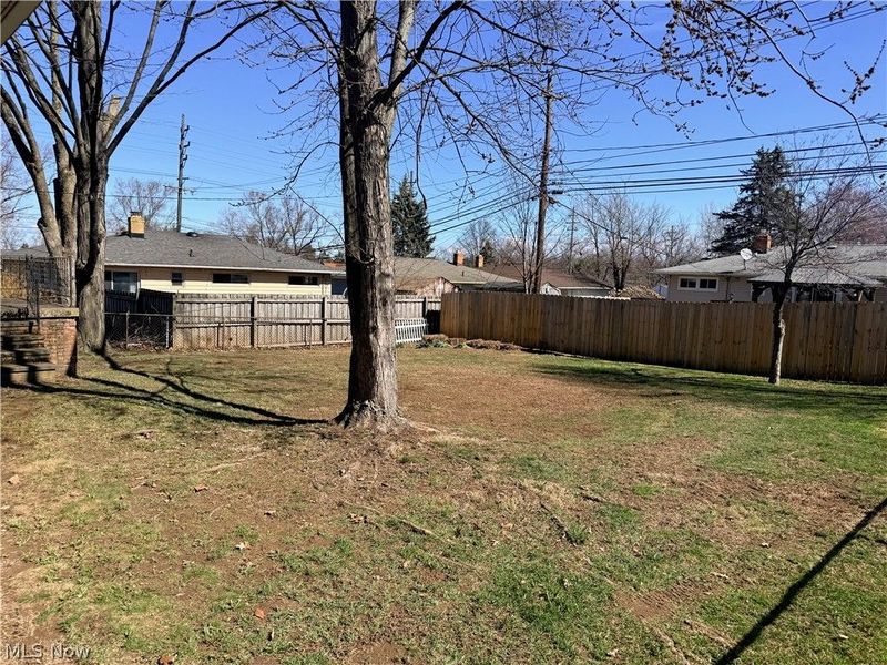 5817 Queens Highway, Parma Heights, OH 44130 Photo 32