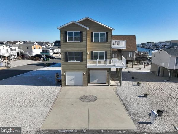 81 L E HARBOR BOULEVARD , TUCKERTON, NJ 08087