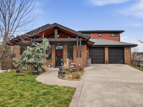 620 SE Edge Knoll Drive, Pullman, WA 99163