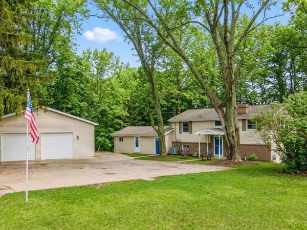 723 Arbor Court, South Haven, MI 49090
