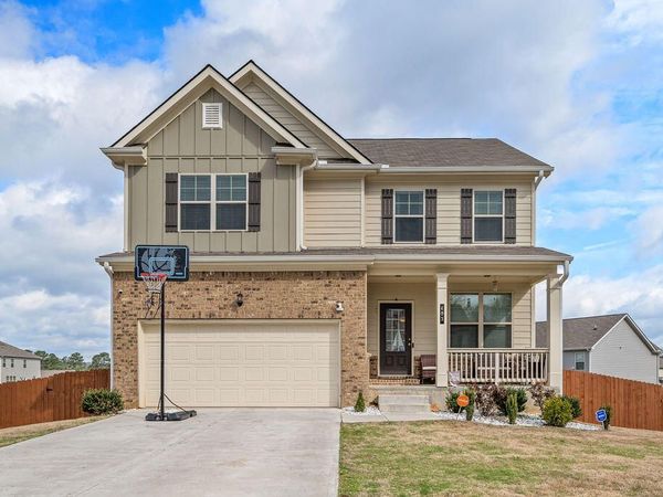 403 Mcginnis Circle, Calhoun, GA 30701