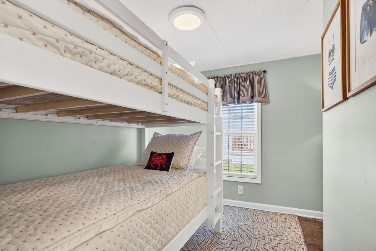 803 Parkway Dr. Photo 20