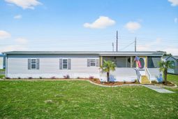 803 Parkway Dr. photo 4