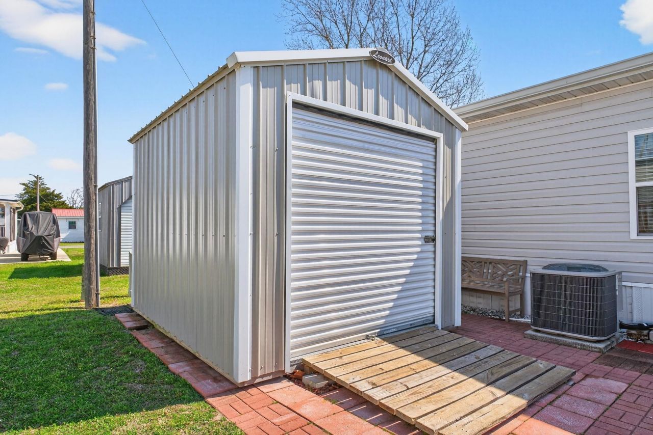 803 Parkway Dr. Photo 30