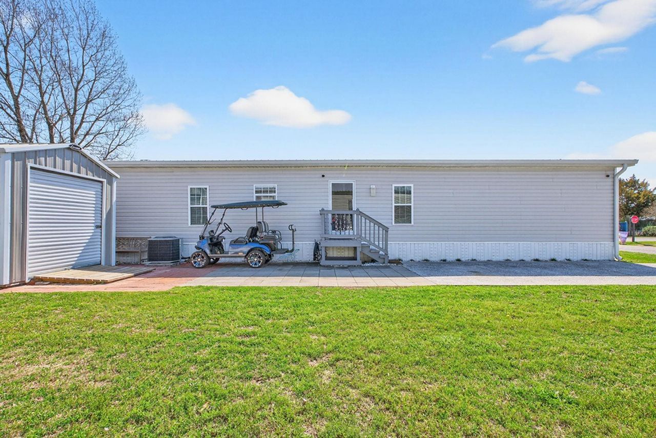 803 Parkway Dr. Photo 35