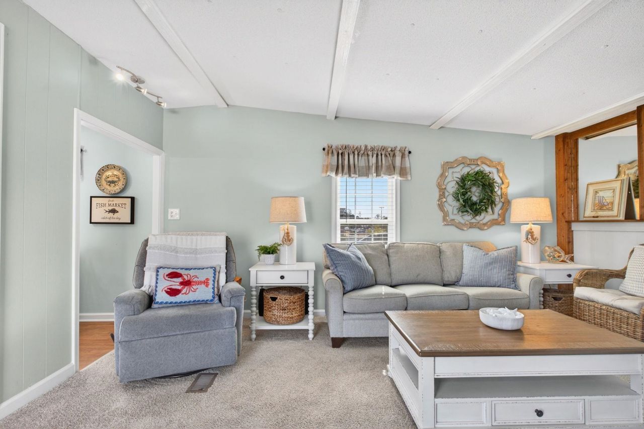 803 Parkway Dr. Photo 7