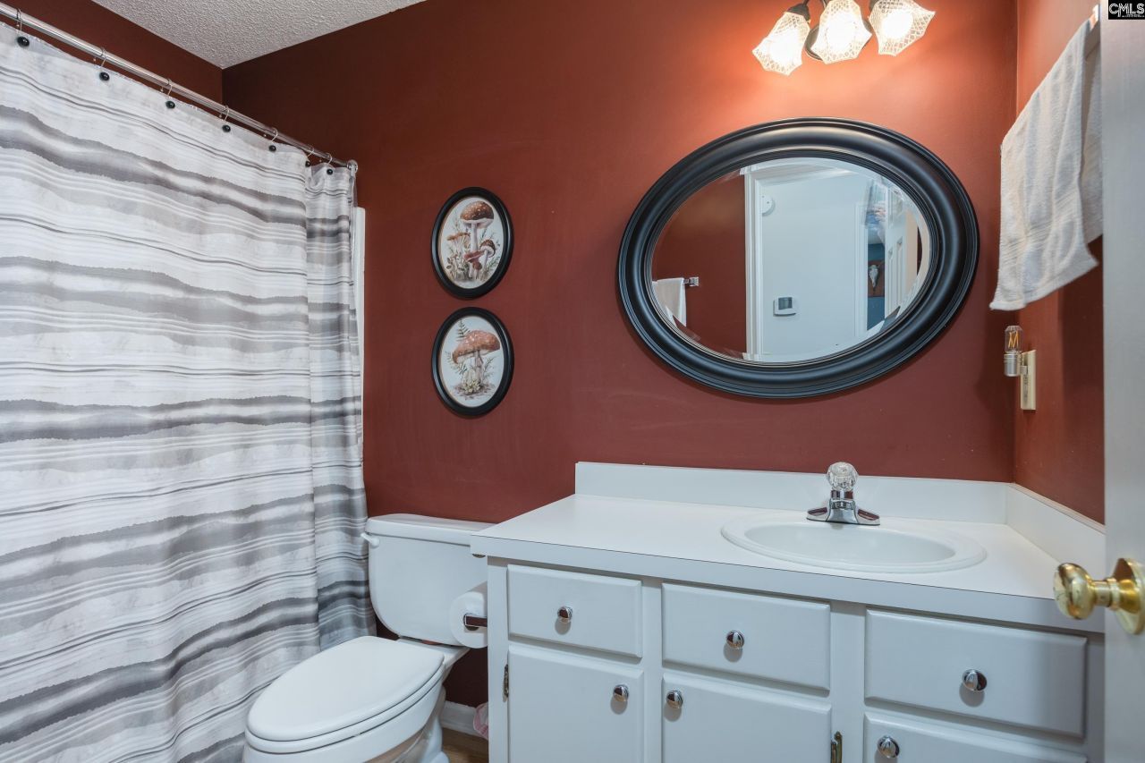 1381 Inverness Forest Drive  Photo 35