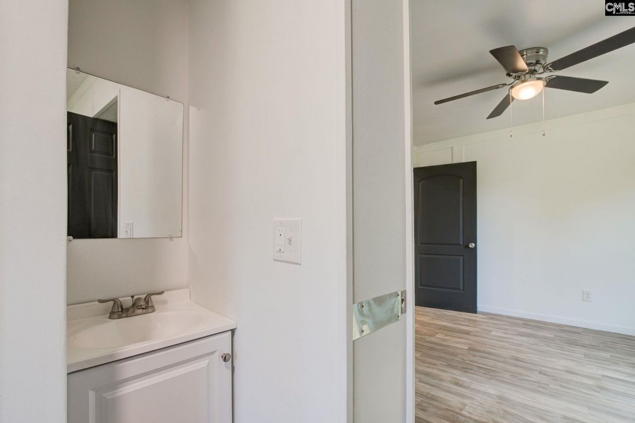 1723 Westminster Drive Photo 16