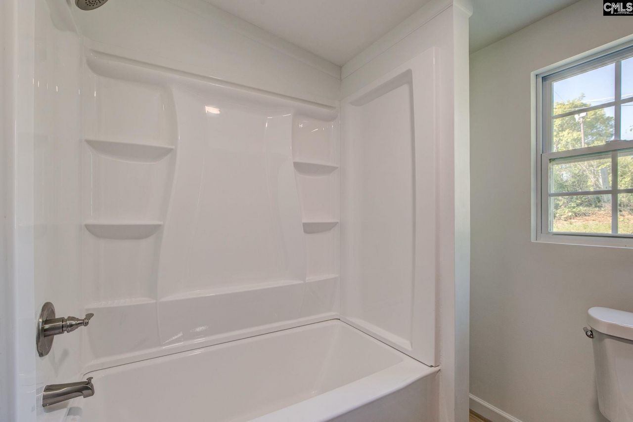 1723 Westminster Drive Photo 17