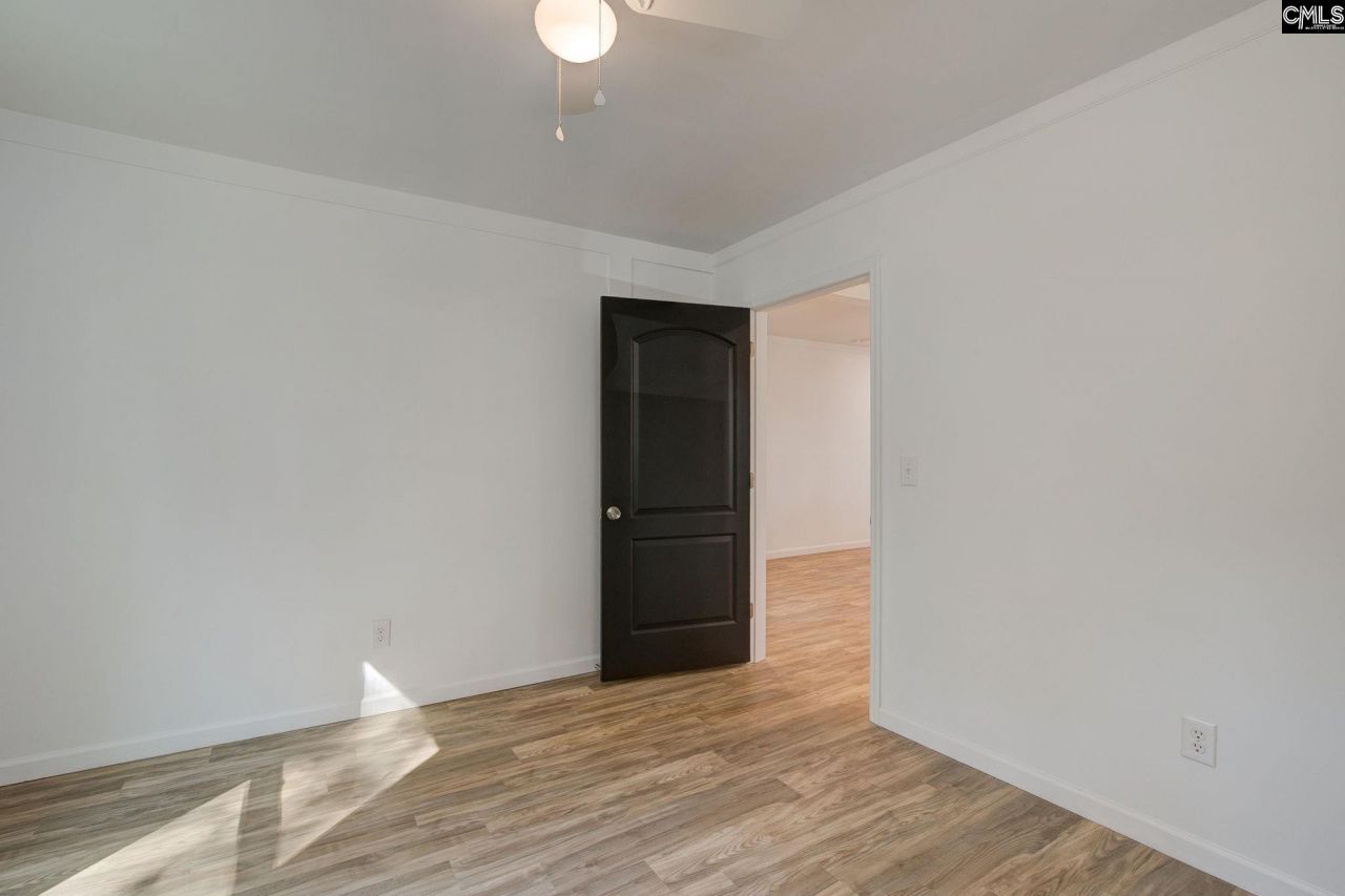 1723 Westminster Drive Photo 8