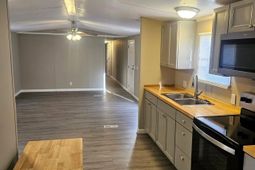 205 Ann Street photo 4