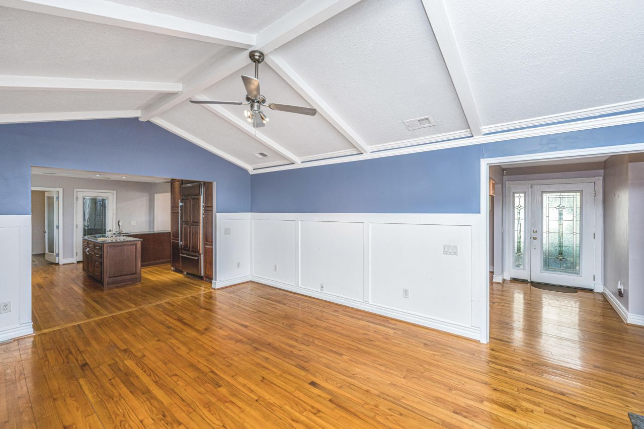 46 Sorento Boulevard Photo 11