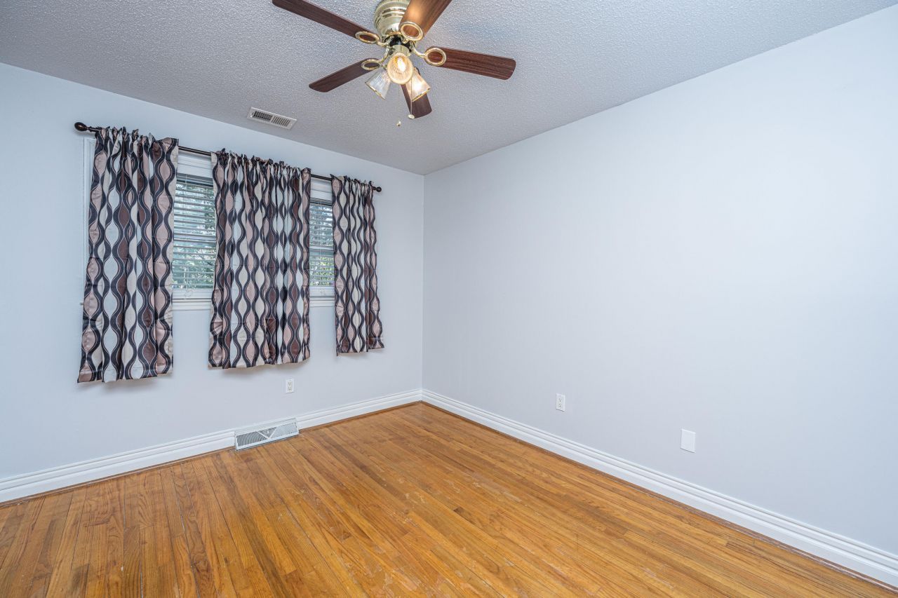 46 Sorento Boulevard Photo 15