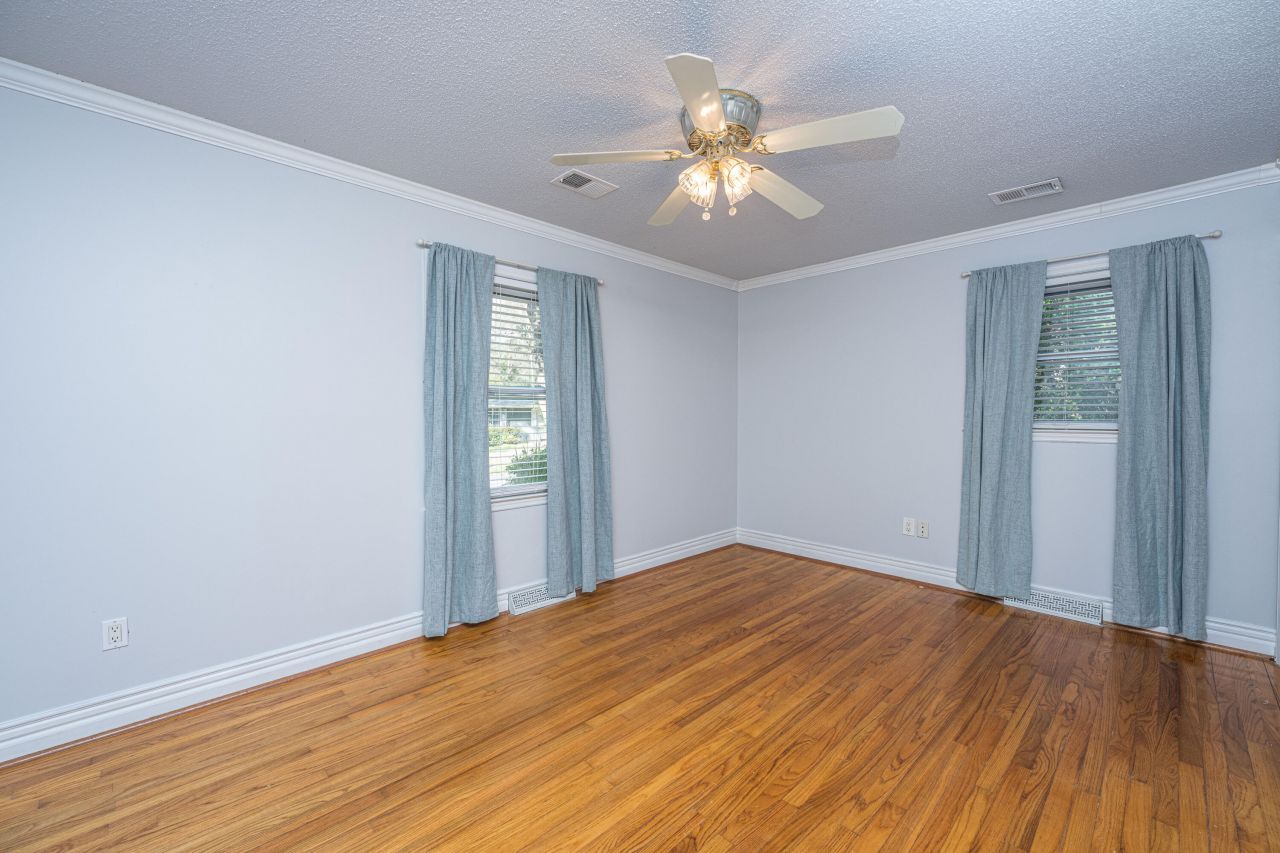 46 Sorento Boulevard Photo 20