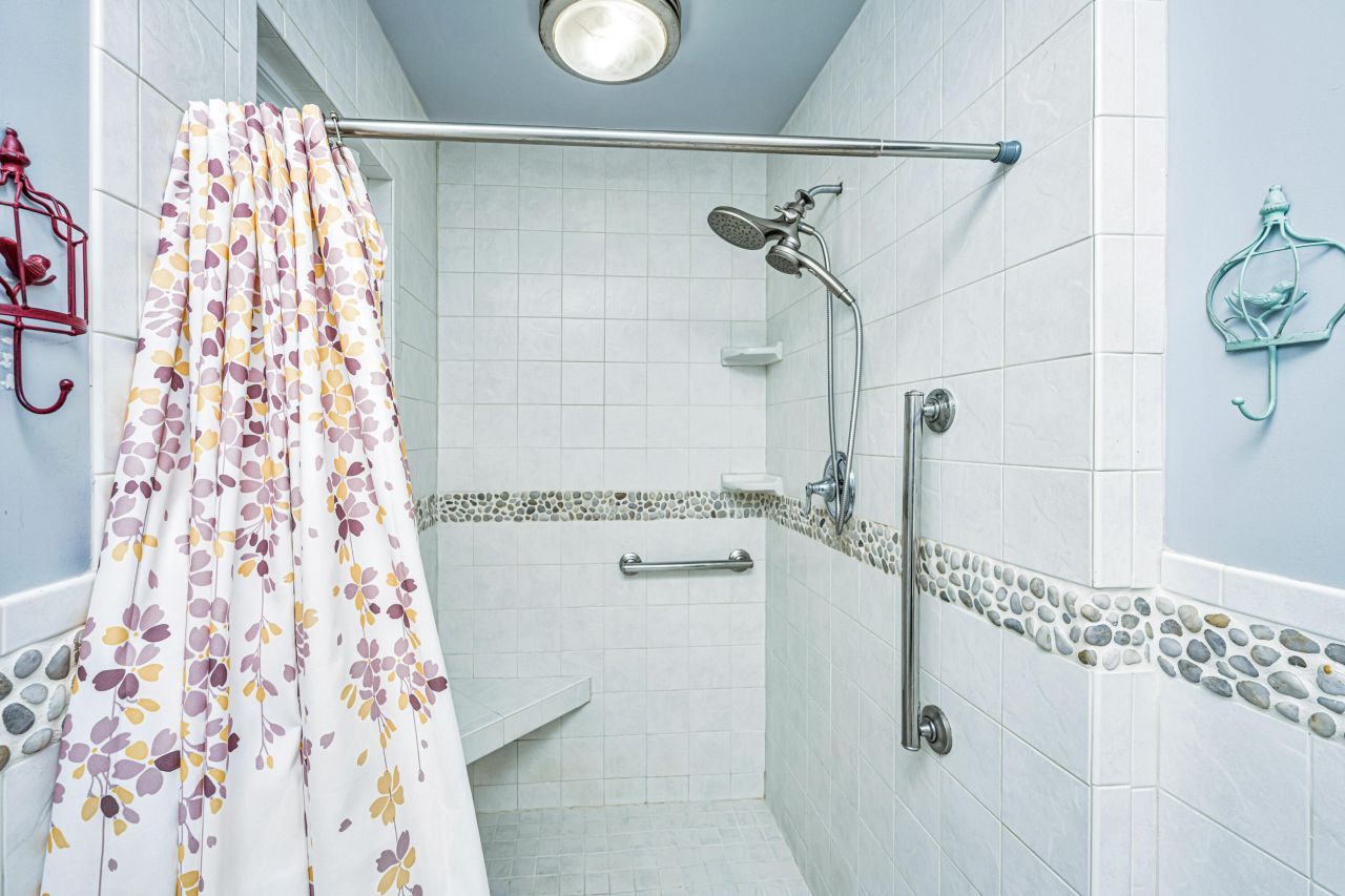 46 Sorento Boulevard Photo 26