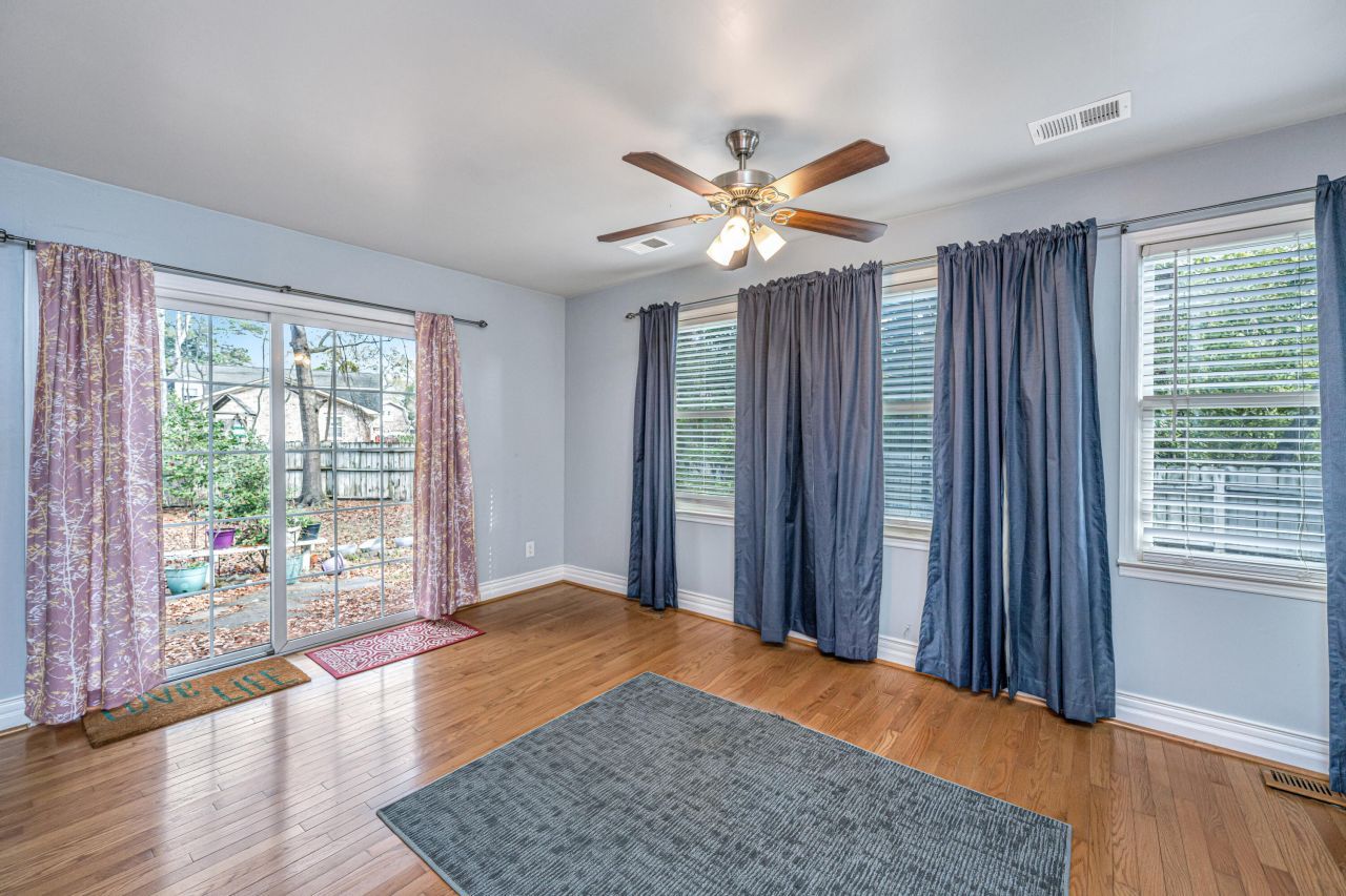 46 Sorento Boulevard Photo 28