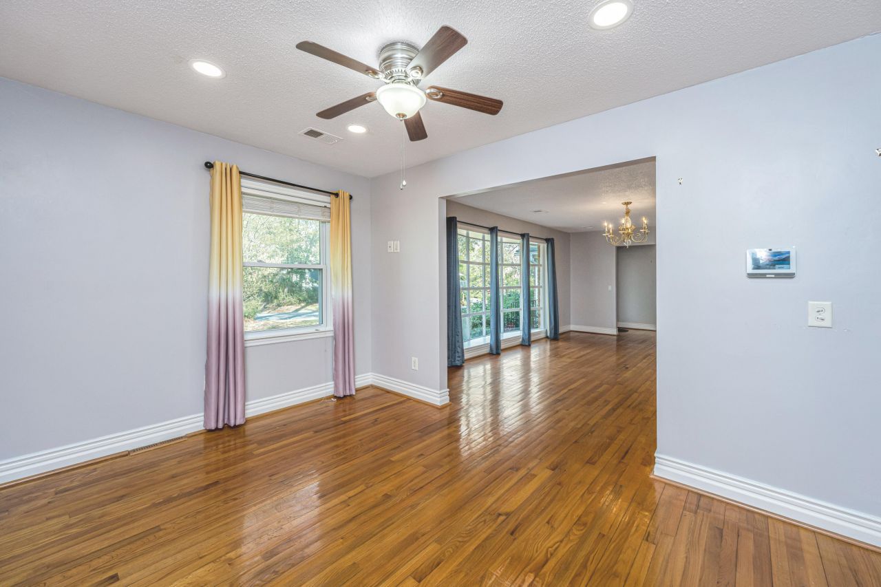 46 Sorento Boulevard Photo 33