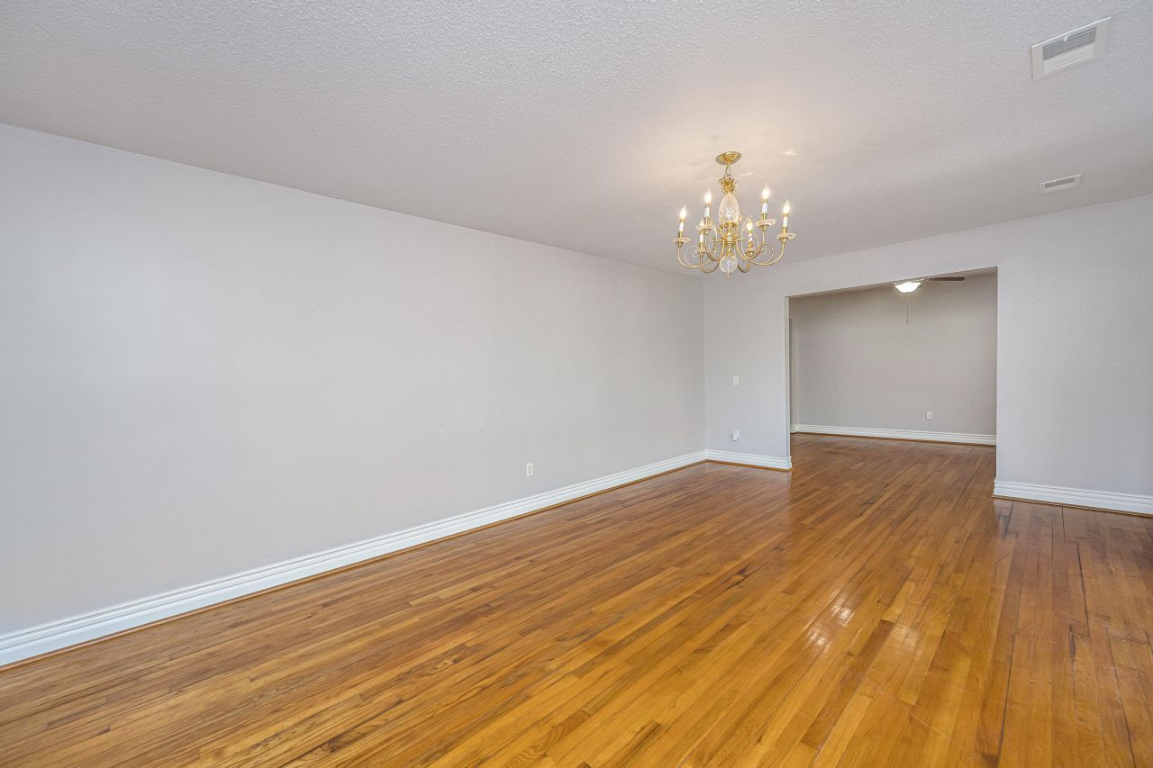 46 Sorento Boulevard Photo 34