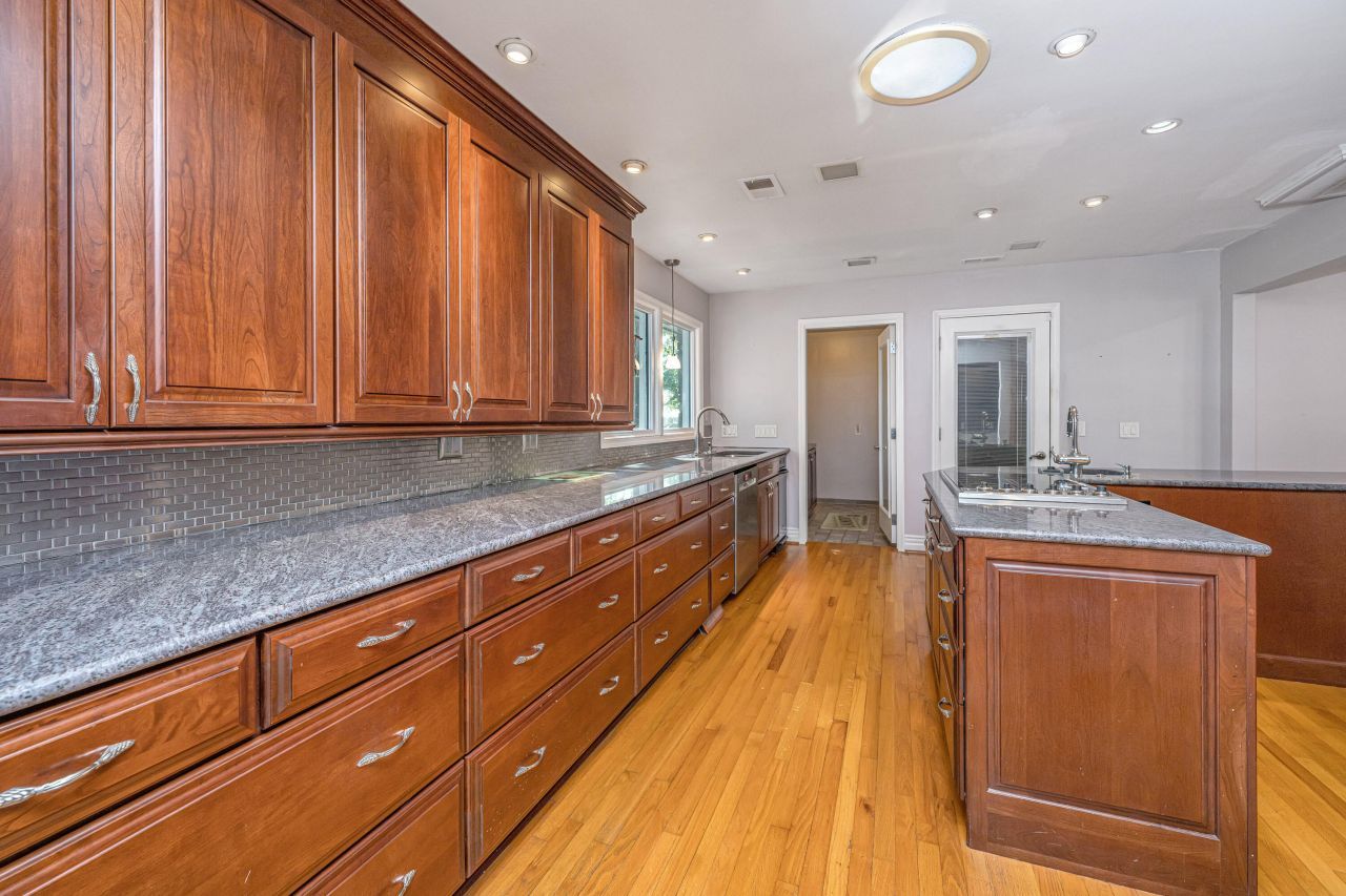 46 Sorento Boulevard Photo 6