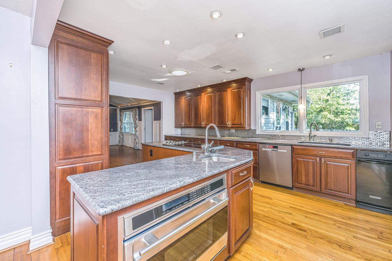 46 Sorento Boulevard Photo 9