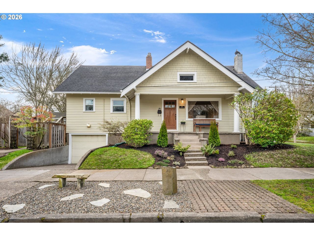 2106 SE Knapp St, Portland, OR 97202 Main Photo