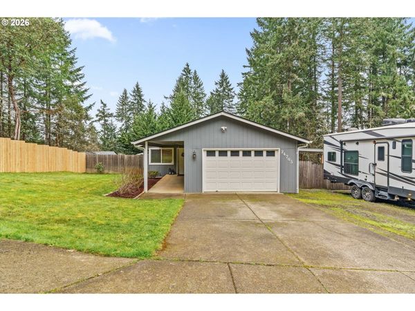 24705 PARKSIDE DR, Veneta, OR 97487