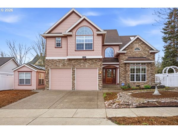 1402 BEGONIA AVE, Forest Grove, OR 97116