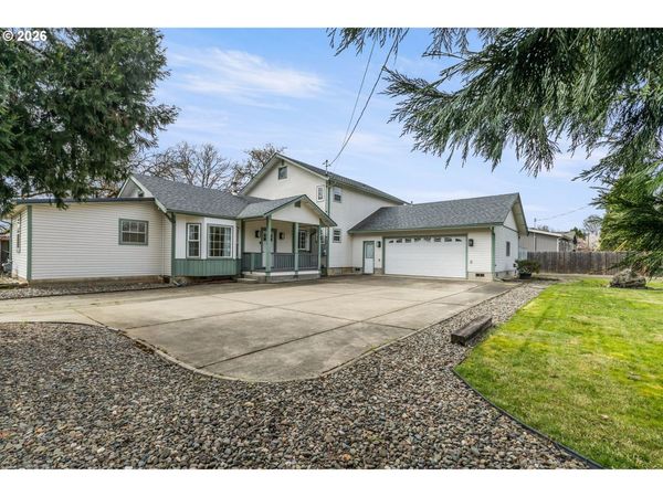 3730 AMBER LN, Roseburg, OR 97471