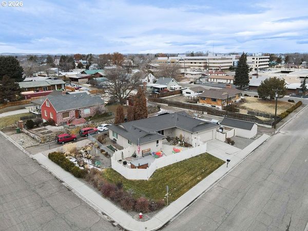 585 S PARK BLVD, Ontario, OR 97914