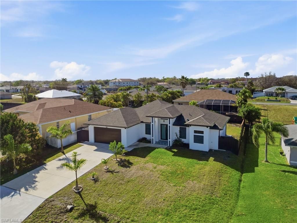 1108 NE 19th Ter , Cape Coral, FL 33909 Photo