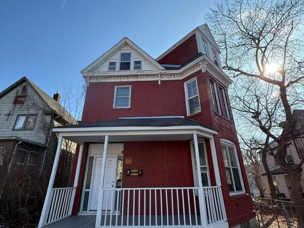 666 Sims Avenue , Saint Paul, MN 55106