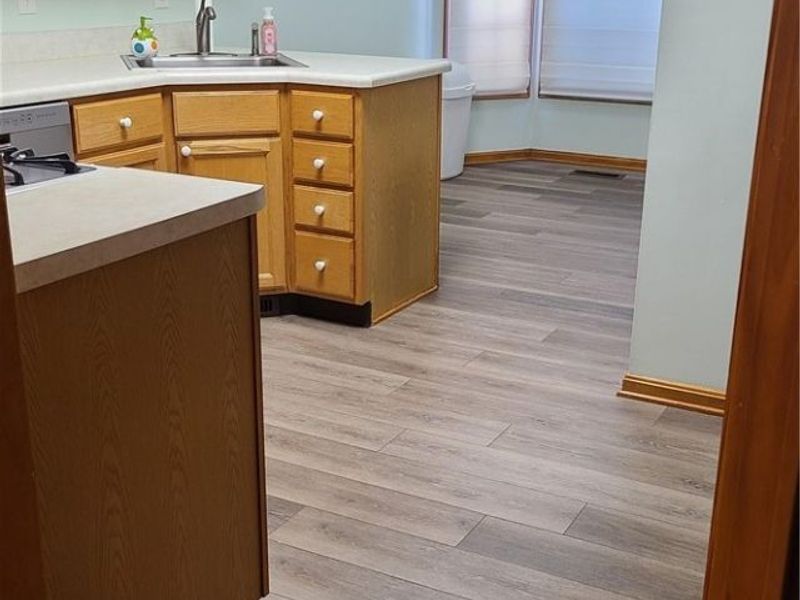 18040 Woodside N, Strongsville, OH 44149 Photo 5