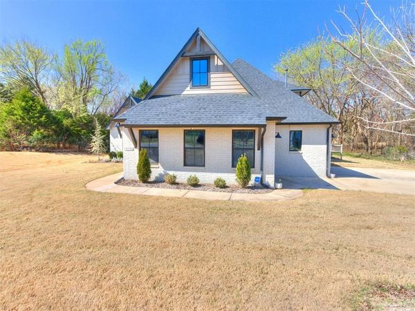 14356 Fox Lair Lane, Edmond, OK 73025