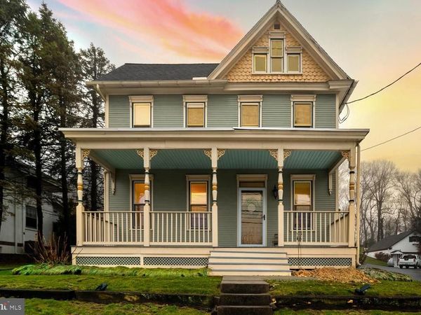 2448 LITITZ PIKE, LANCASTER, PA 17601