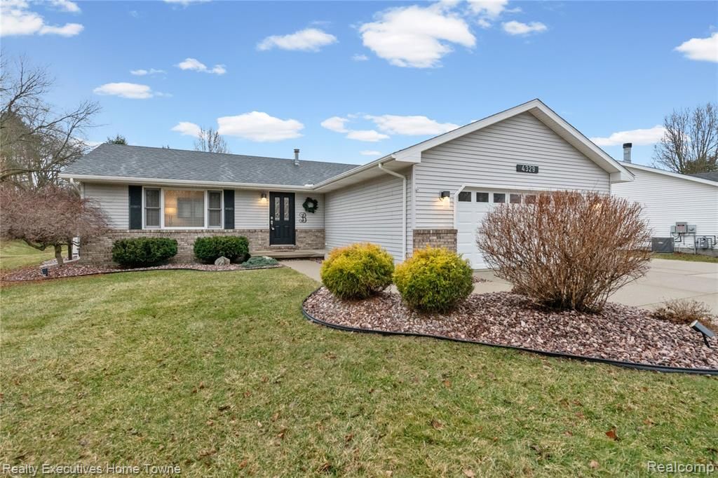 4329 Atkins Road, Port Huron Township, MI 48060 Main Photo