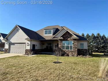 437 Golfside Drive, Lapeer, MI 48446