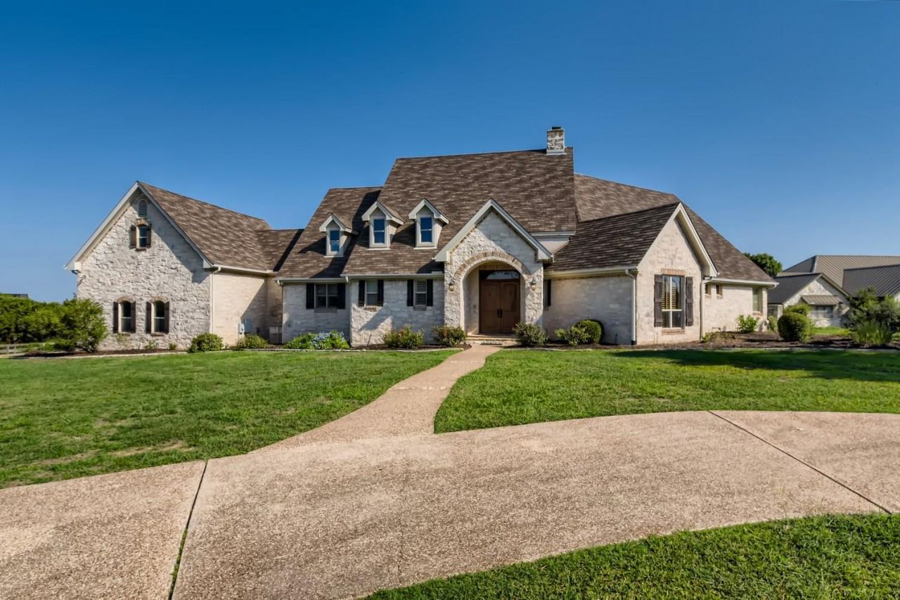 3900 Peak Lookout Dr, Austin, TX 78738 Main Photo