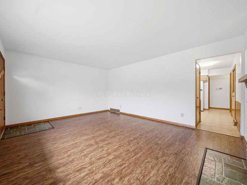 4231 Glenmawr Avenue, Columbus, OH 43224 Photo 11